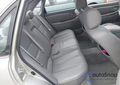 2001 Toyota Avalon Xls z USA, uszkodzony, nr VIN 4T1BF28B01U175072